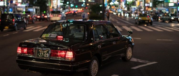 夜のタクシー